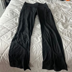 Heathered gray lululemon groove pants size 8